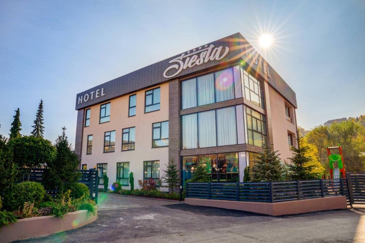 Hotel Siesta 우지체 외부 사진