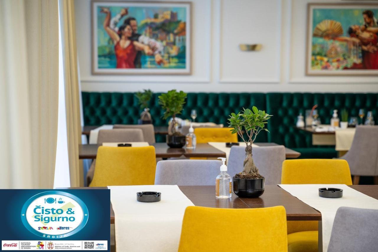 Hotel Siesta 우지체 외부 사진