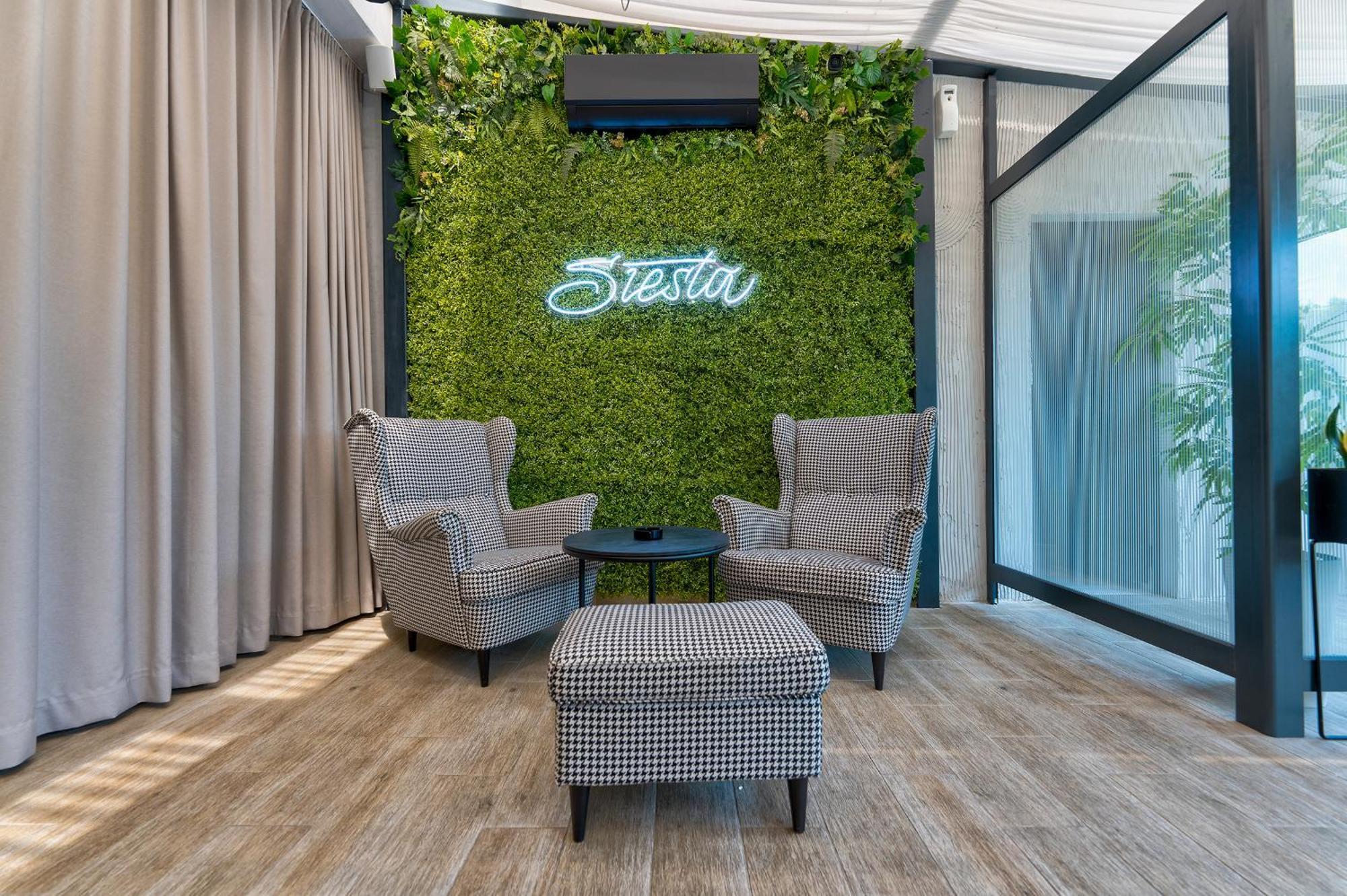 Hotel Siesta 우지체 외부 사진