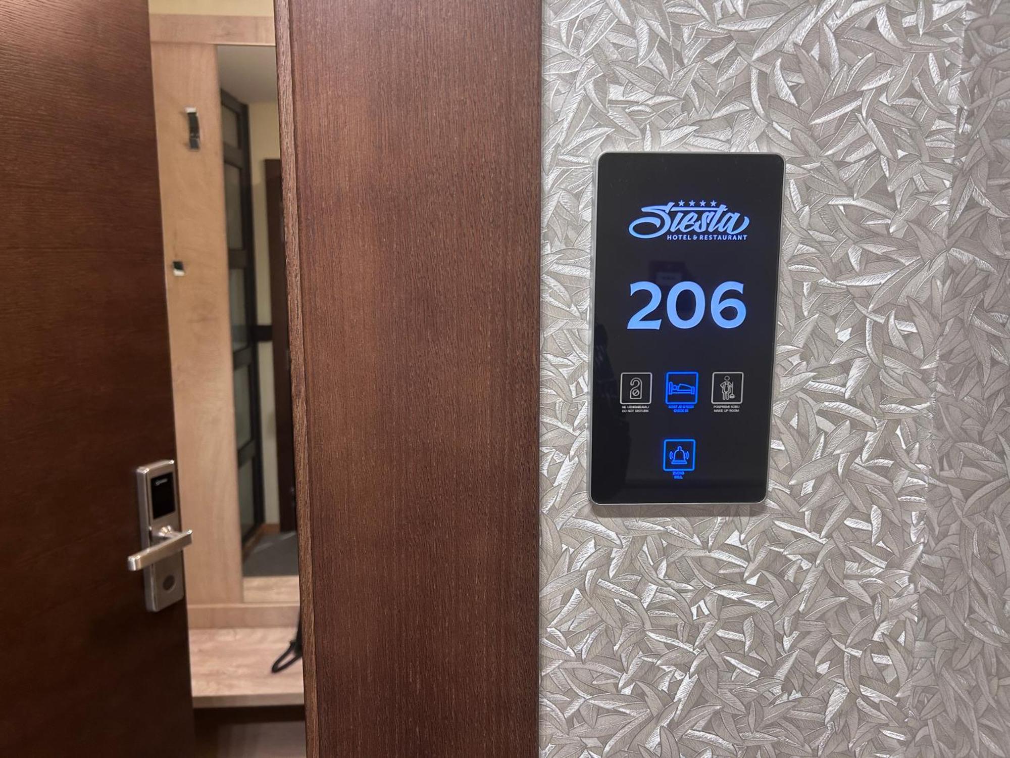 Hotel Siesta 우지체 외부 사진