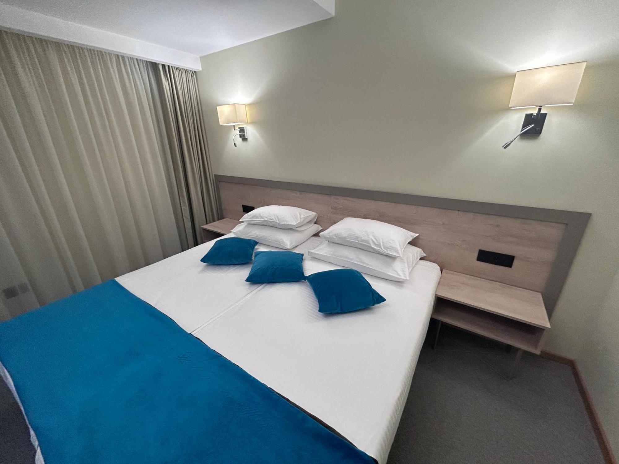 Hotel Siesta 우지체 외부 사진