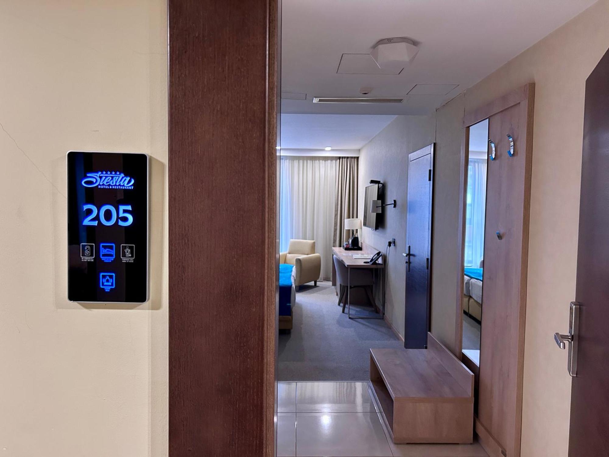 Hotel Siesta 우지체 외부 사진