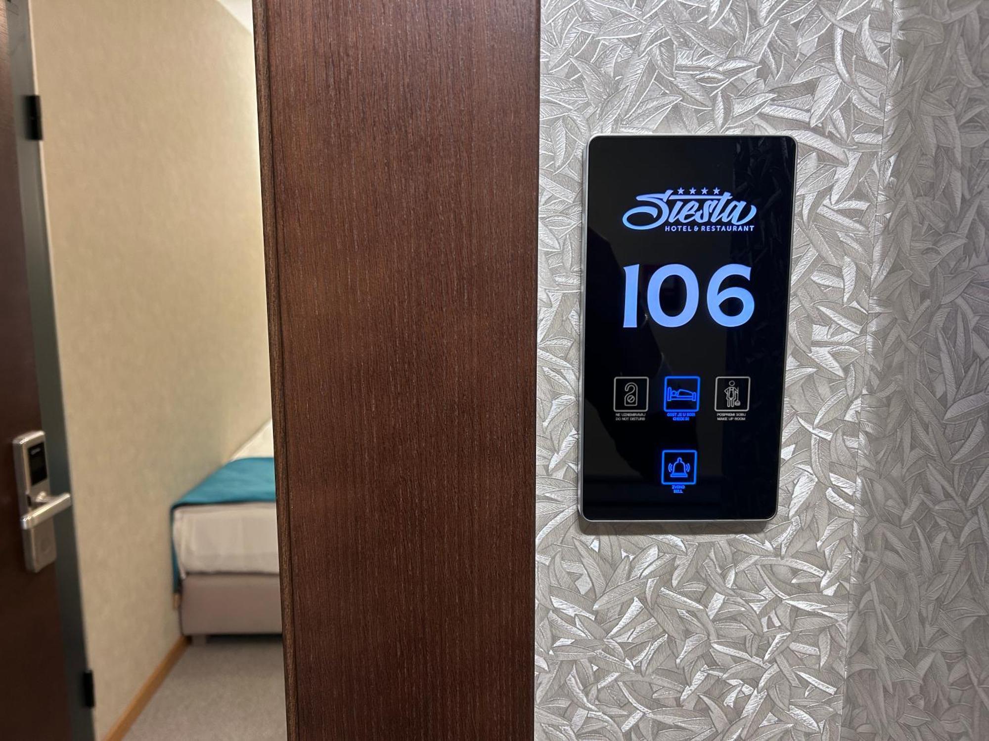 Hotel Siesta 우지체 외부 사진